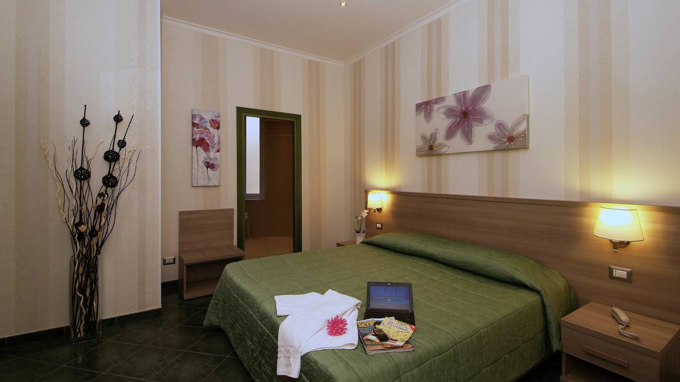 Hotel-Argentina-Roma-camera-doppia-2